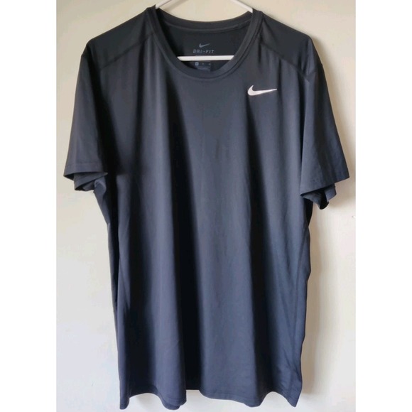 Nike Dri-Fit Fitted Men's XL Black Short Sleeve Shirt Workout Gym - Picture 1 of 5